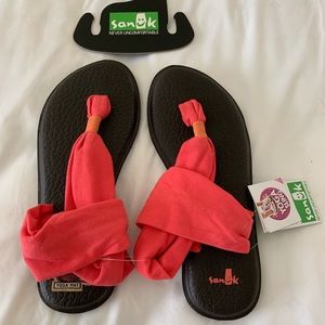 Sandals (yoga slings)